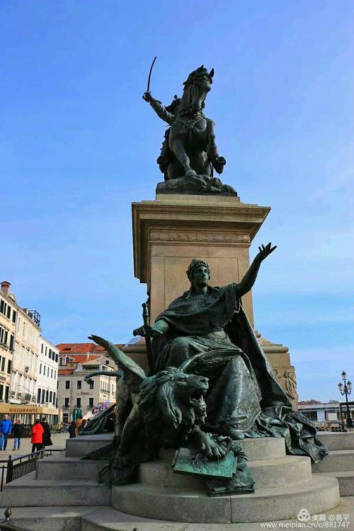意大利威尼斯水城广场雕像（意大利威尼斯水城图片高清）